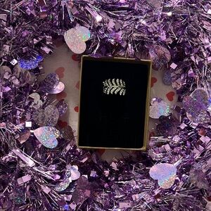 Silver Leaf Design Ring